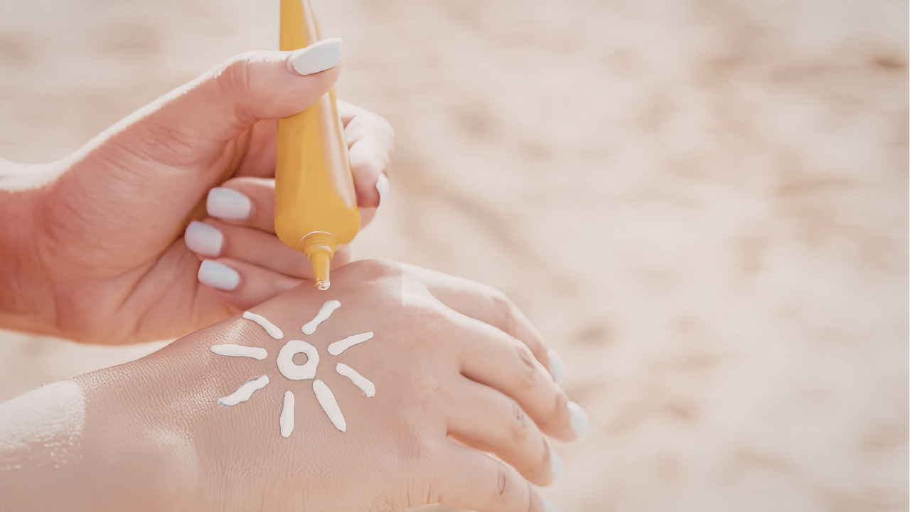 Area yang Sering Terlewat Saat Pakai Sunscreen, Padahal Sama Sering Terpapar