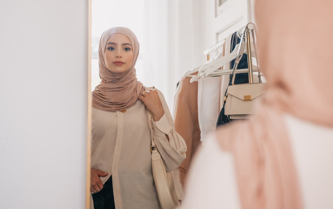 Warna Kerudung yang Sesuai Skintone Bisa Membuat Wajah Terlihat Lebih Cerah