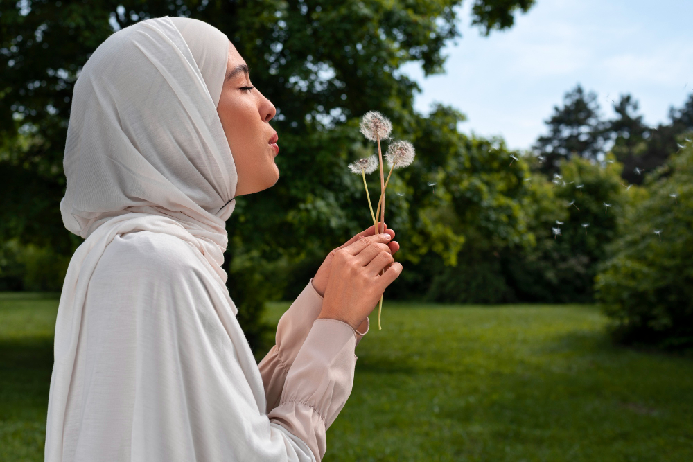Mindful Skincare: Merawat Kulit sebagai Bentuk Self-Care untuk Muslimah Aktif